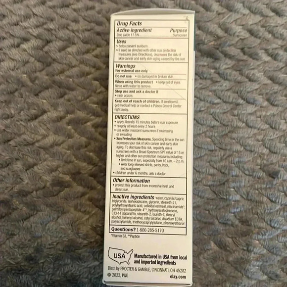 NWT Olay sensitive mineral sunscreen SPF 30 fragrance free pump zinc oatmeal - Picture 4 of 5